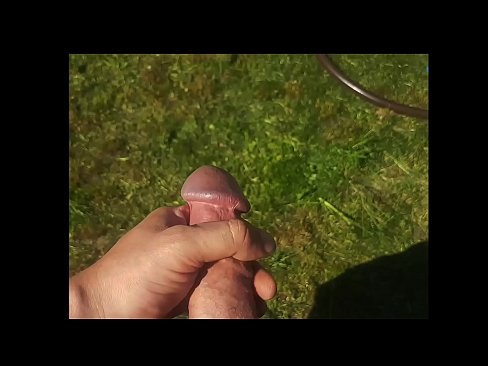 ❤️ Vruća zgodna jebe svoju ružičastu macu i svršava špricom u ljetnoj bašti ️ Prelijepi porno na bs.tusar.top ❤